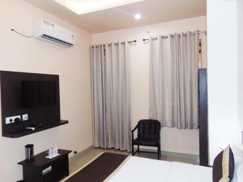 Makrana Raj Hotel Sikar Exterior foto